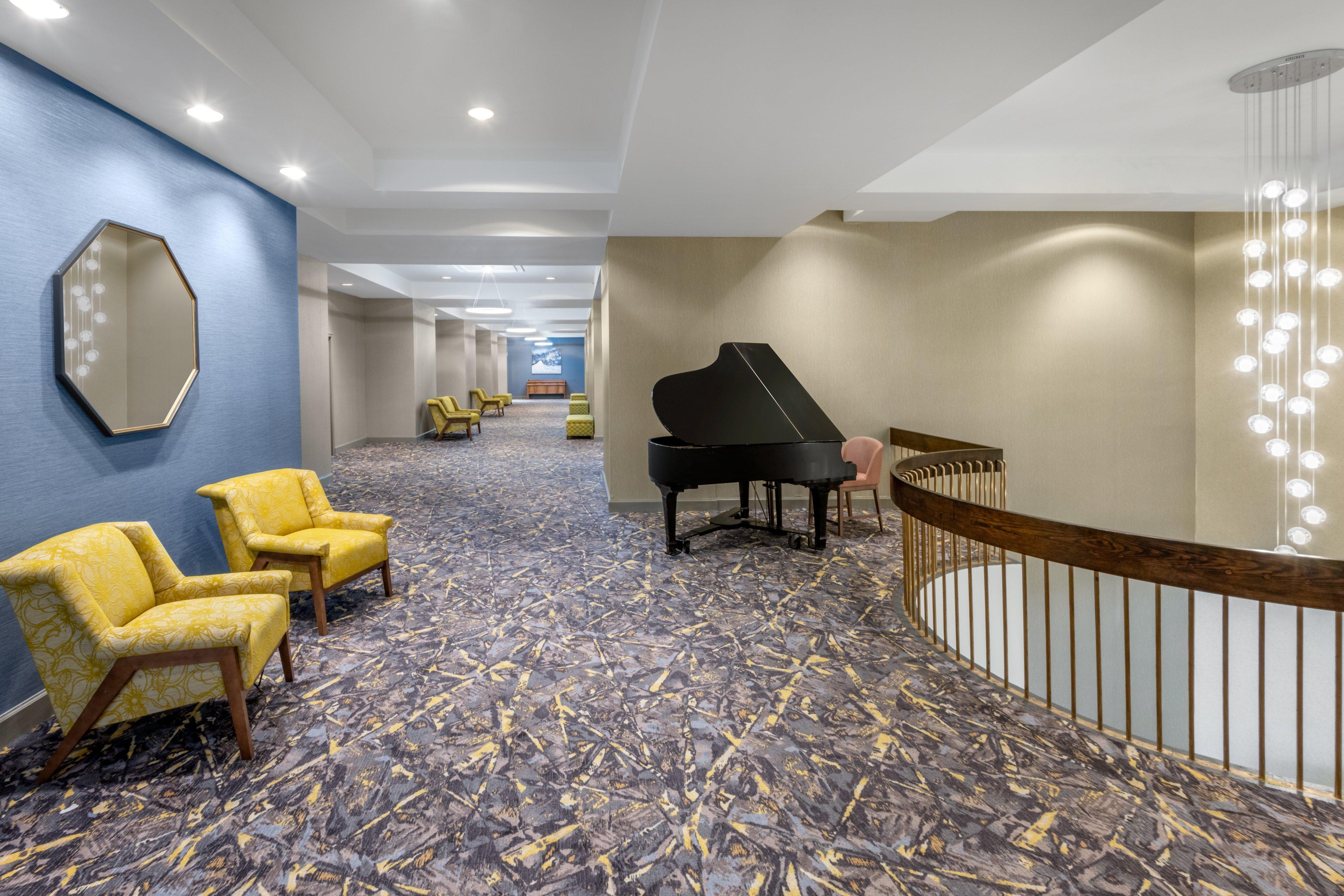 Holiday Inn & Suites Pittsfield-Berkshires, An Ihg Hotel Экстерьер фото